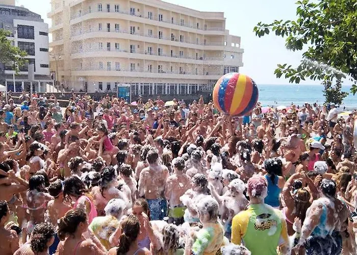 アパート Aleanto Playa エル・メダノ